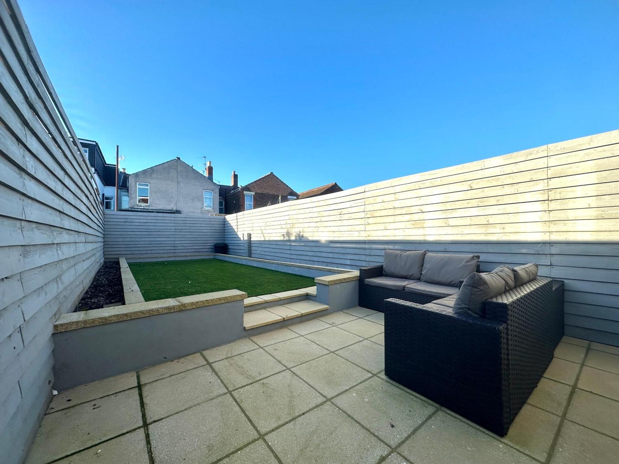Open Mind Property - 6 Luxury Bedrooms With Free Parking Portsmouth Kültér fotó